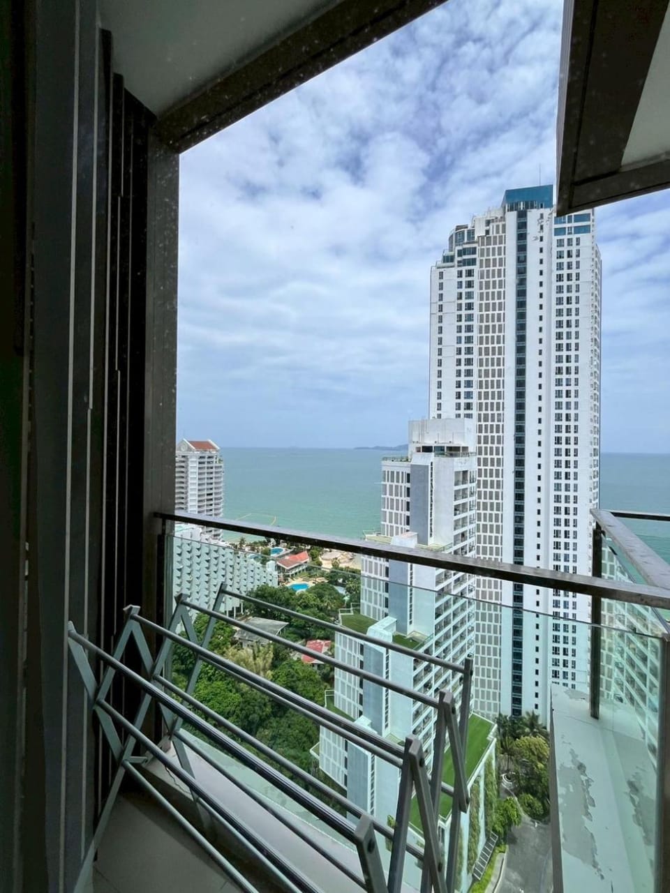 Baan Plai Haad, 2 Min Walk to Wong Amat Beach Apartment in Pattaya City