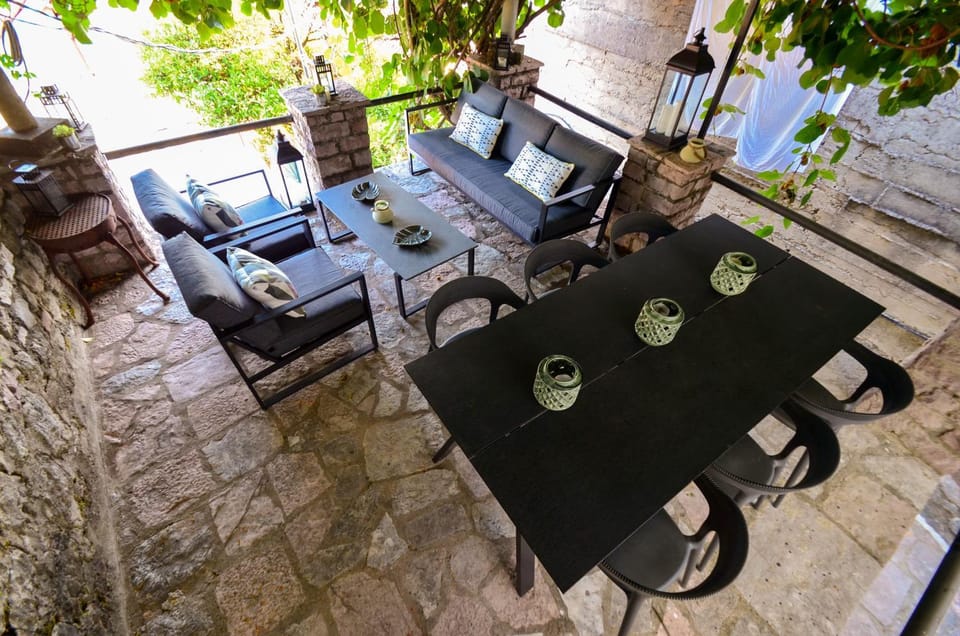 Old stone seaview house Villa in Kotor Municipality