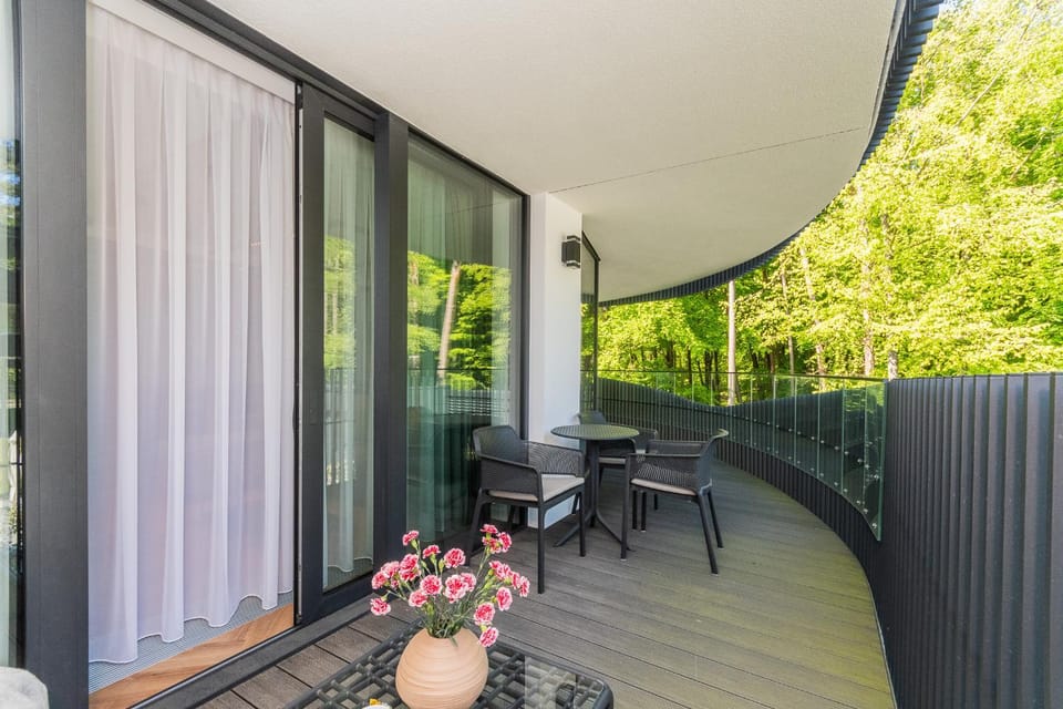 Spring, Day, Garden, View (from property/room), Balcony/Terrace, Garden view
