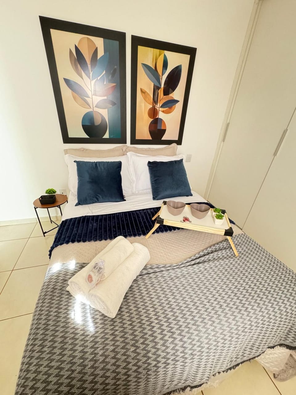 Travellar London 186 Apartment in Ribeirão Preto