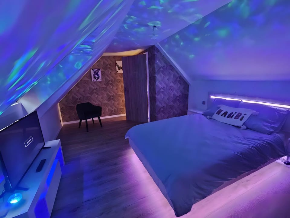 Property building, Living room, Bedroom