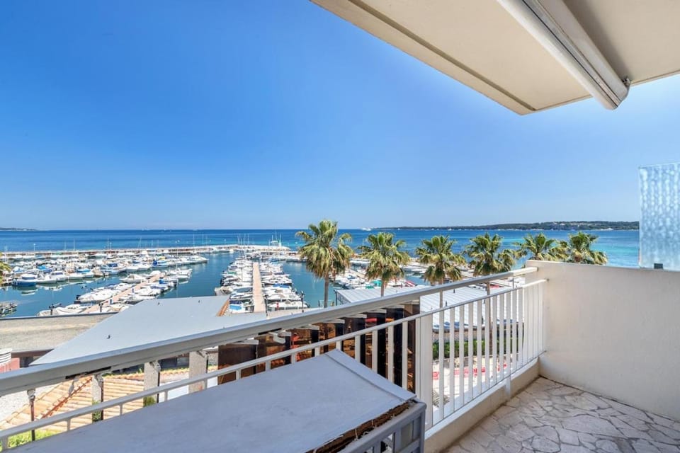 Palm Beach SEA Cannes Apartment in Cannes