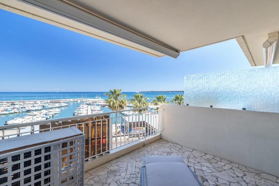 Palm Beach SEA Cannes Apartment in Cannes