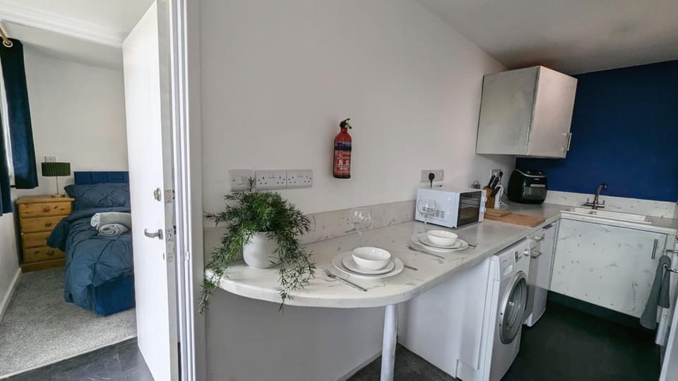 Quiet, Cozy Flat & Garden in Leafy Sheffield Area House in Sheffield