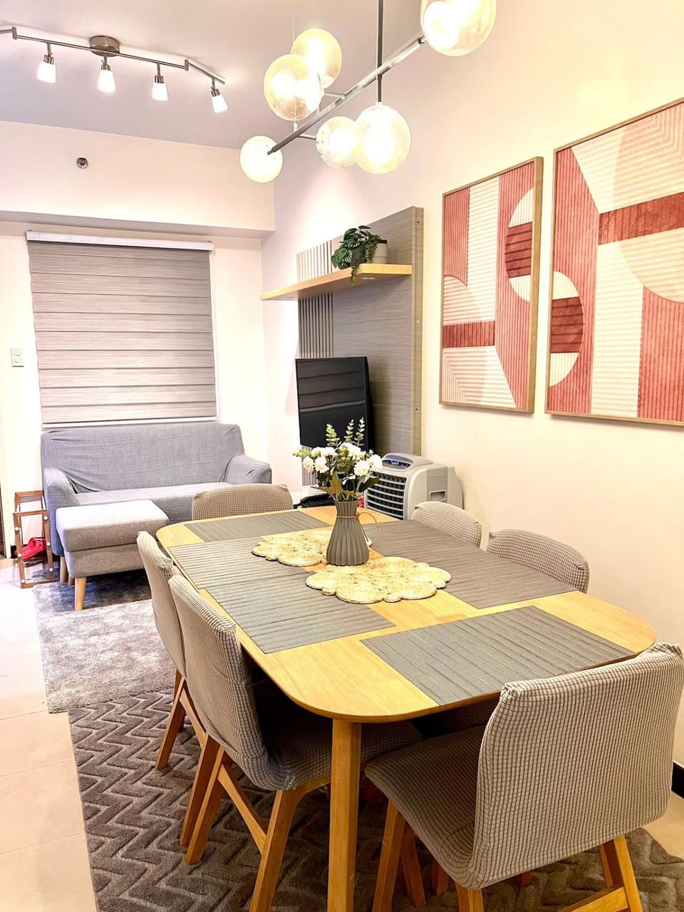 Living room, Seating area, Dining area
