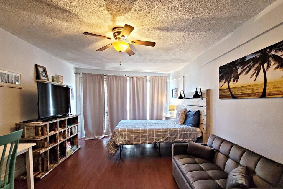 Daytona Inn Beach Resort Unit #236 House in Florida