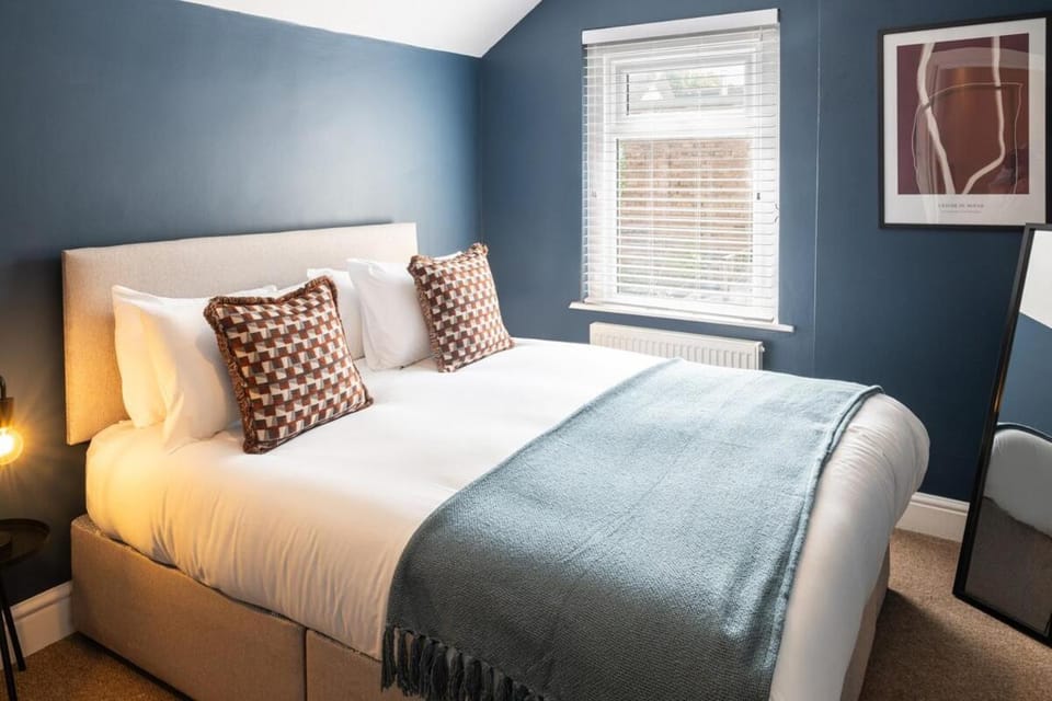 Mortimer Mews 2BR House Bed and Breakfast in Cardiff