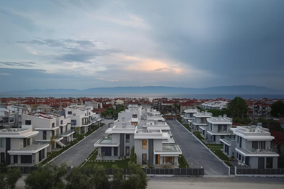 Property building, Natural landscape, Bird's eye view