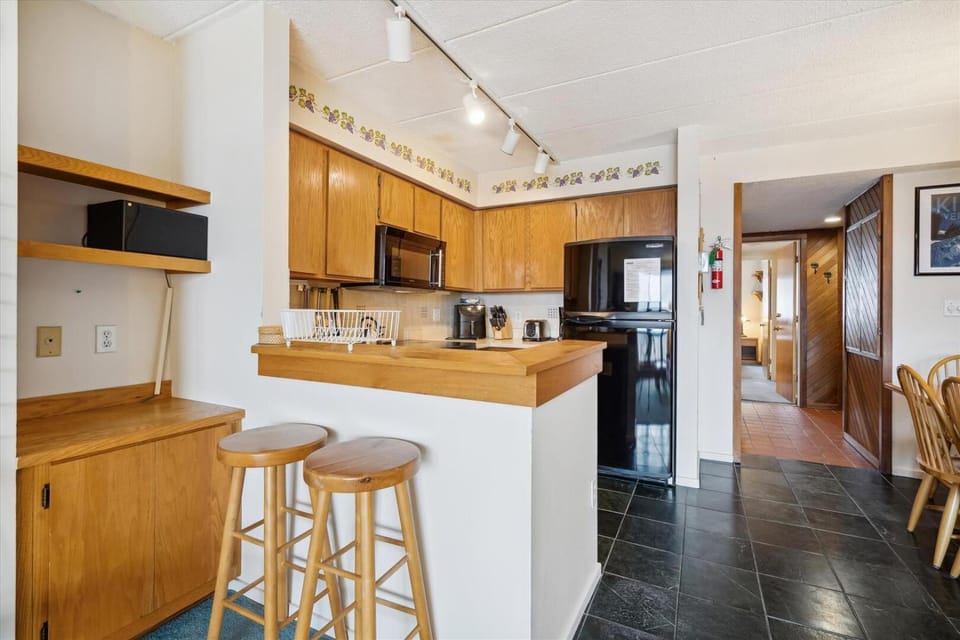 Pinnacle F20 House in Mendon