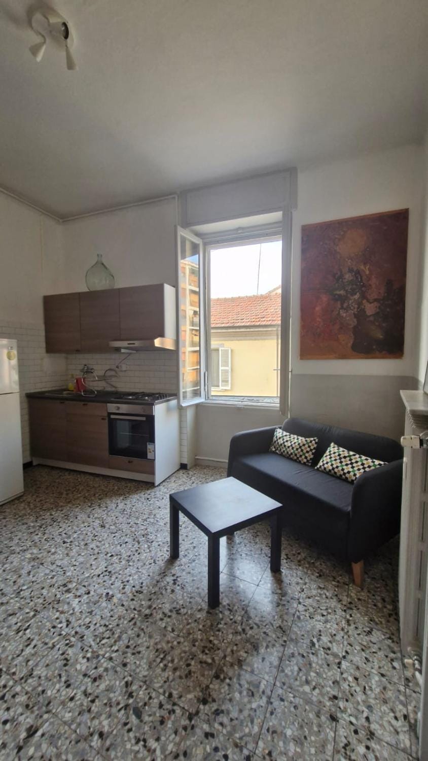 INTERO-CENTROstoricoOSPEDALE-120m2-TWOroons-ParcheggiaGratisVicino-parking free close Apartment in Alessandria