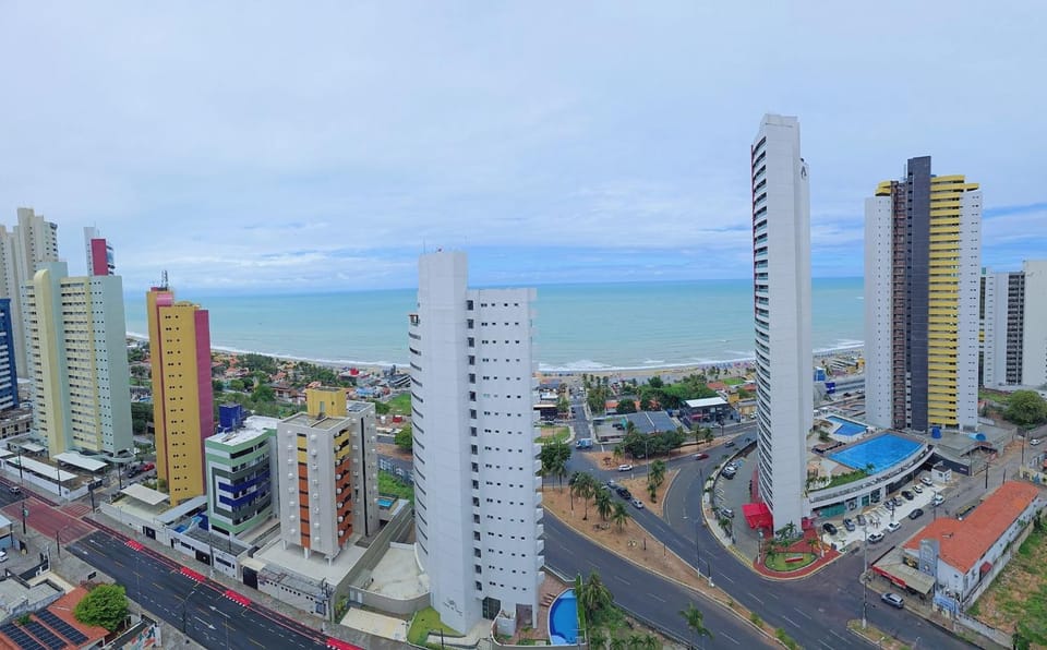 Sea view, Street view