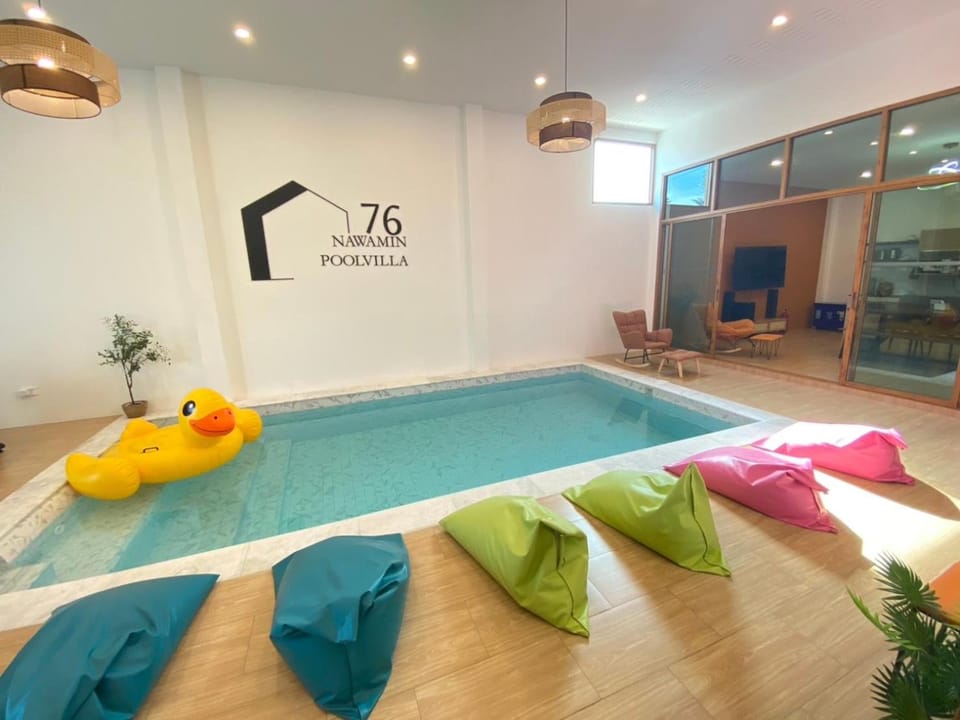 นวมินทร์ 76 พูลวิลล่า - Nawamin 76 Poolwilla Bed and Breakfast in Bangkok