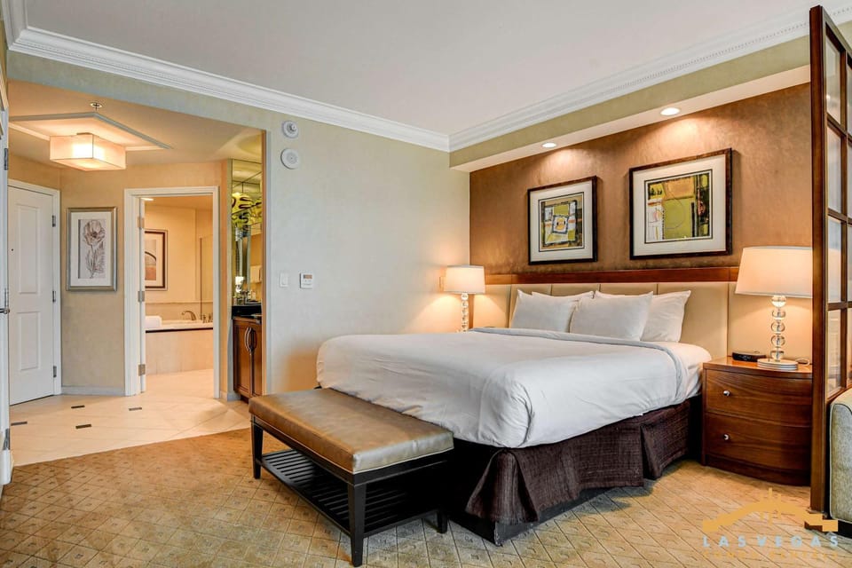 MGM Signature-22-604 Jacuzzi Studio House in Las Vegas Strip
