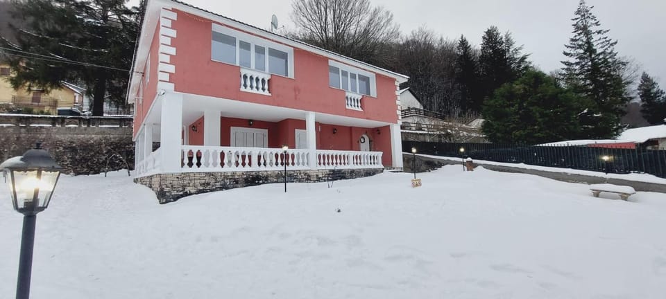 Property building, Winter