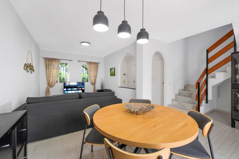 3BR Villa Fuengirola Quiet Area Terrace Pool House in Fuengirola