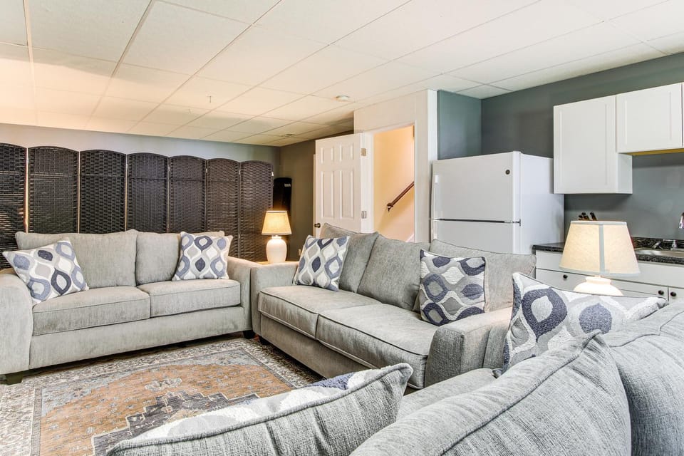 < 1 Mi to Marina: Fair Play Home on Lake Hartwell Apartment in Lake Hartwell