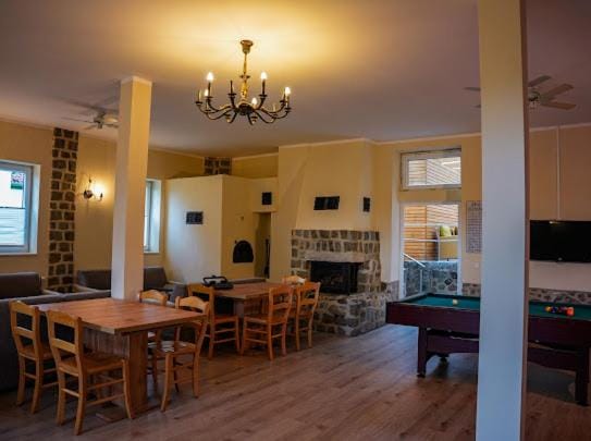 Billiard, TV and multimedia, Living room, Seating area, Dining area, minibar
