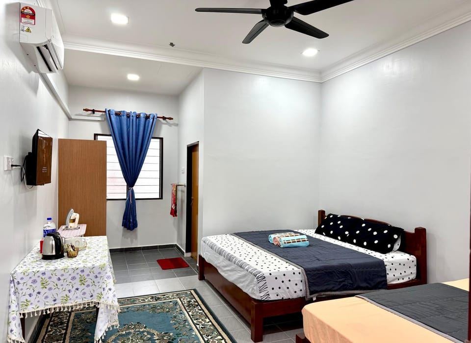Bed, Photo of the whole room