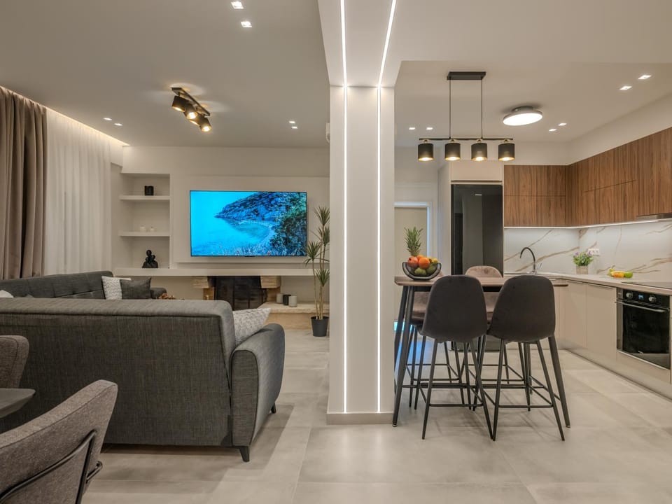 TV and multimedia, Living room, Seating area, Dining area, dishwasher, oven, stove