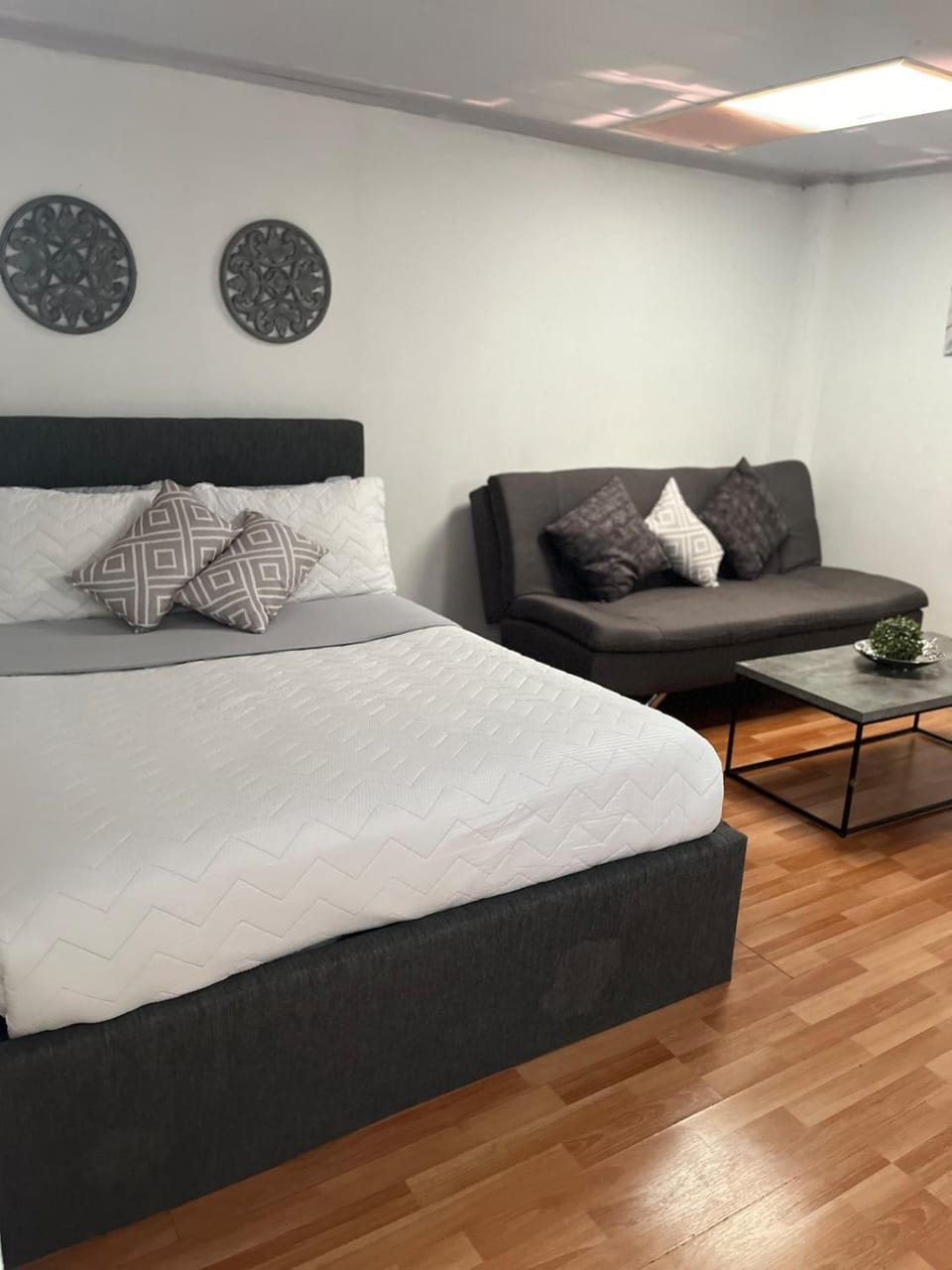 Photo of the whole room