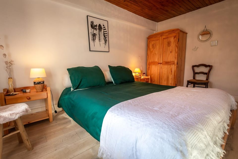 Charmante Maison dans les Gorges de la Sioule House in Auvergne-Rhône-Alpes