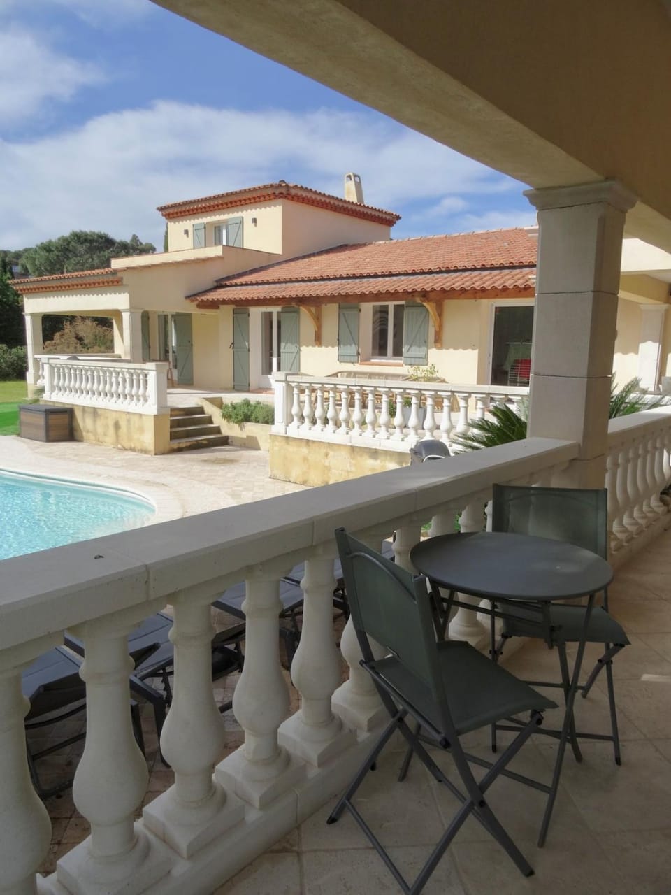 Property building, Patio, View (from property/room), Balcony/Terrace, Dining area, Pool view, Swimming pool