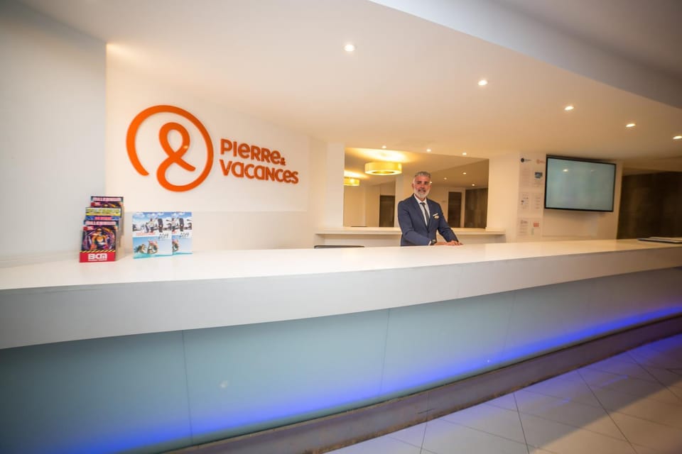 Staff, Lobby or reception