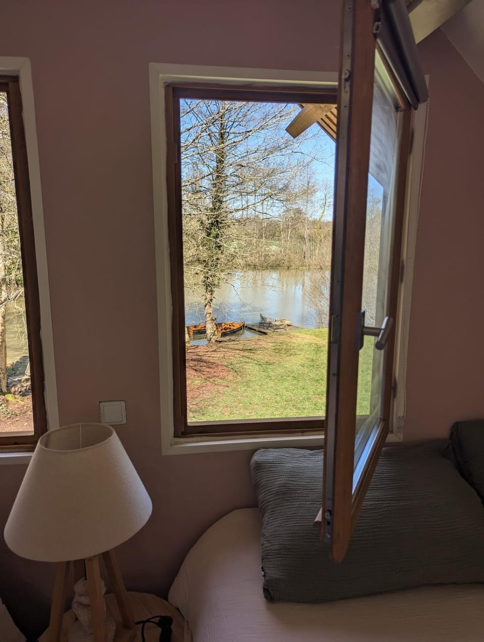 Chalet avec étang privatisé Apartment in Normandy