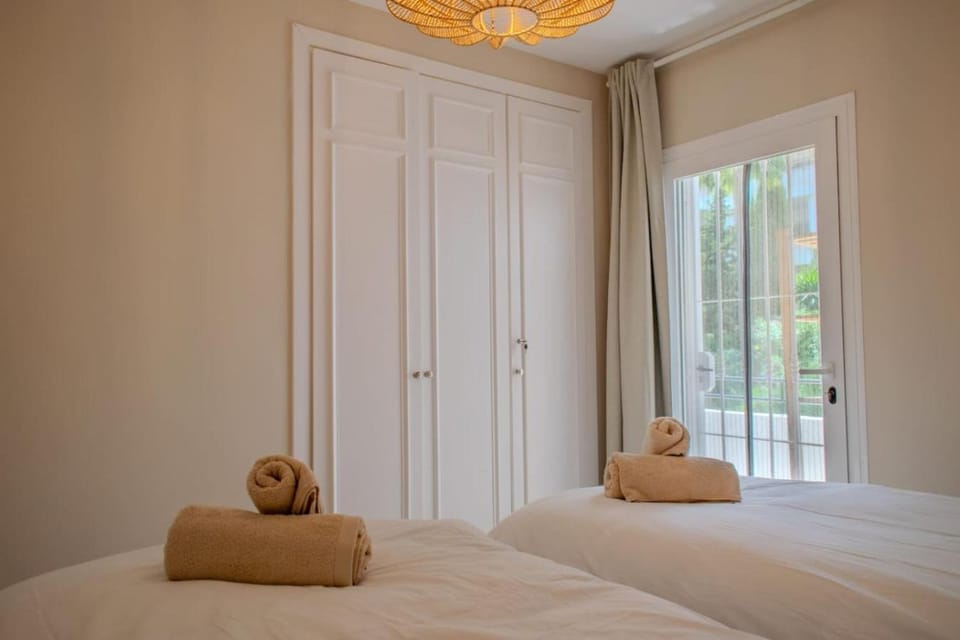 Luxurious 2 BR apartment with pool Apartment in Costa del Sol