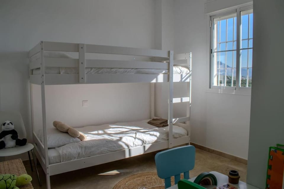 3BR Family apartment with pool Apartment in Costa del Sol