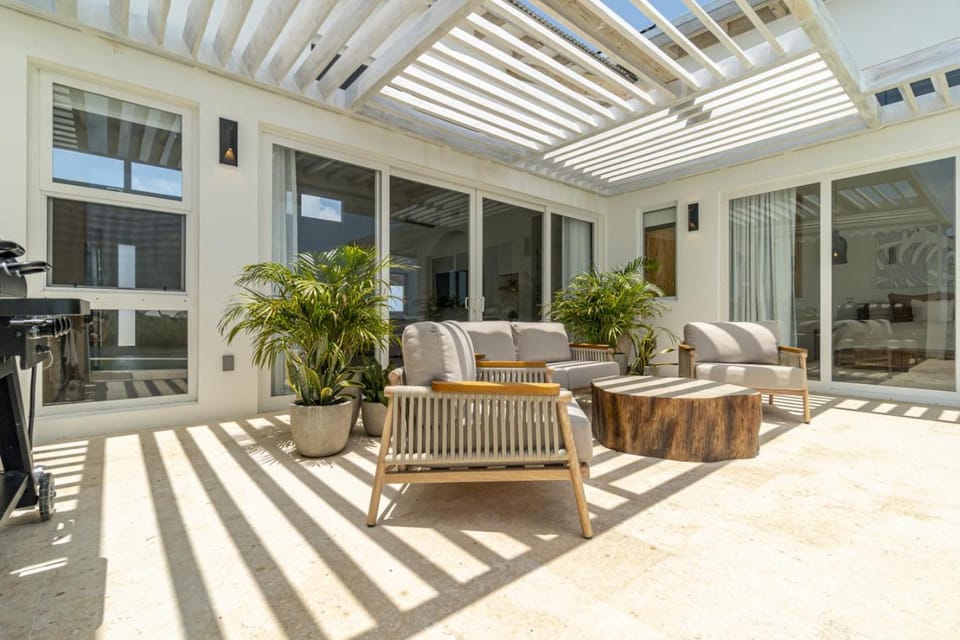 Barefoot Bungalow and Mistico Beach Club plus Boat Shuttle Villa in Corozal District