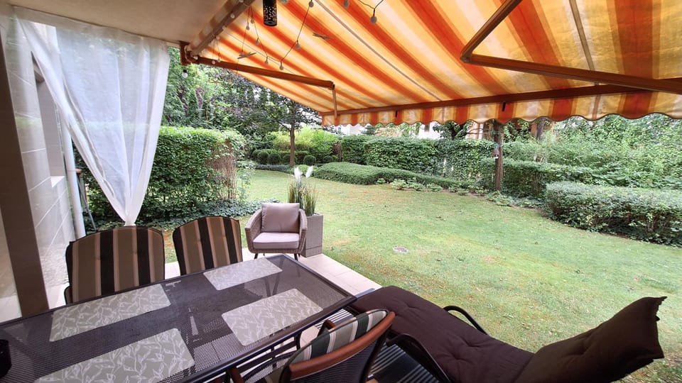 Garden, Garden view
