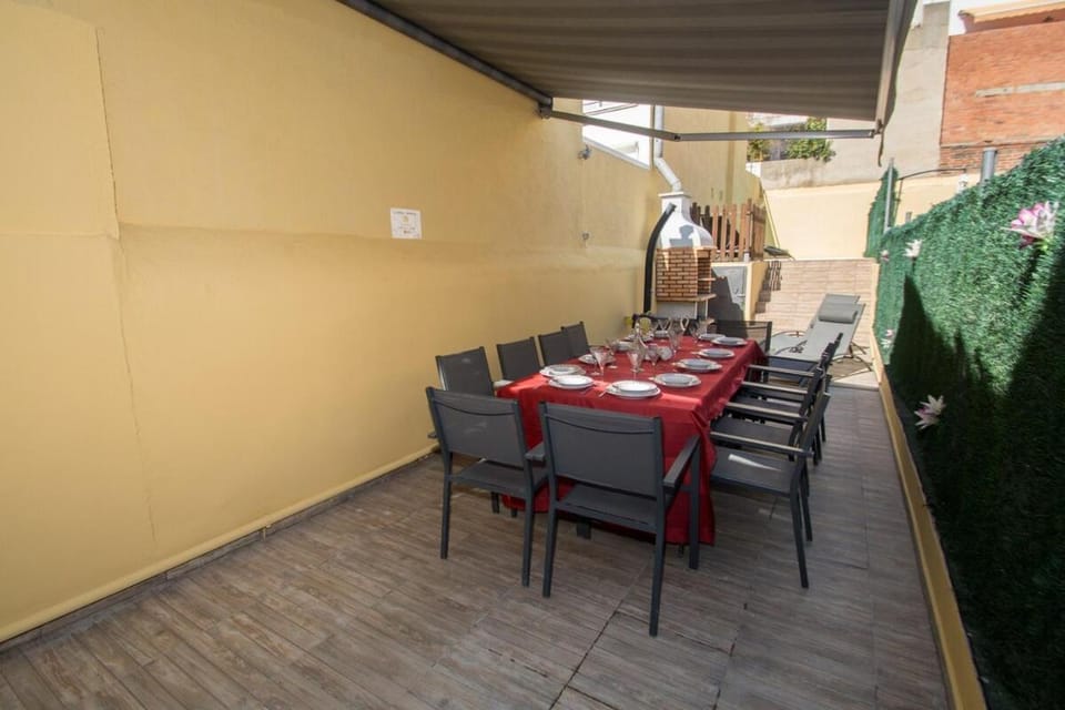 Patio, Dining area