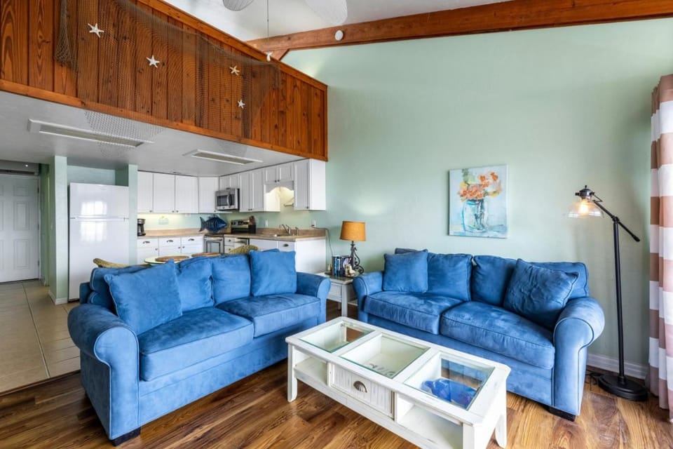 Gulfside Getaway at Cedar Cove Condo House in Cedar Key