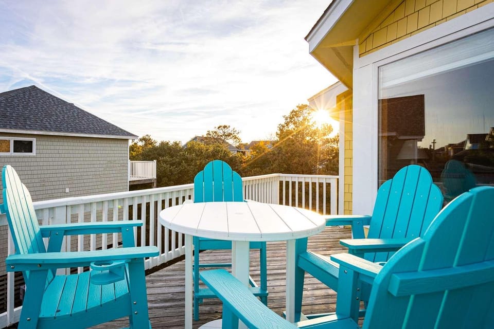 Private Pool & Spa and Steps to Beach House in Corolla