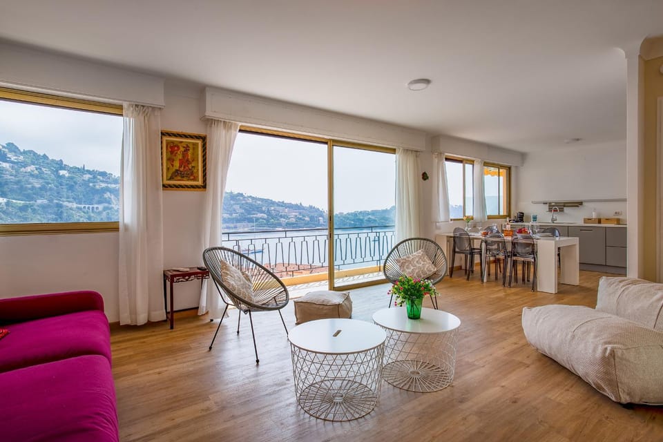 Kitchen or kitchenette, Dining area, Mountain view, Sea view