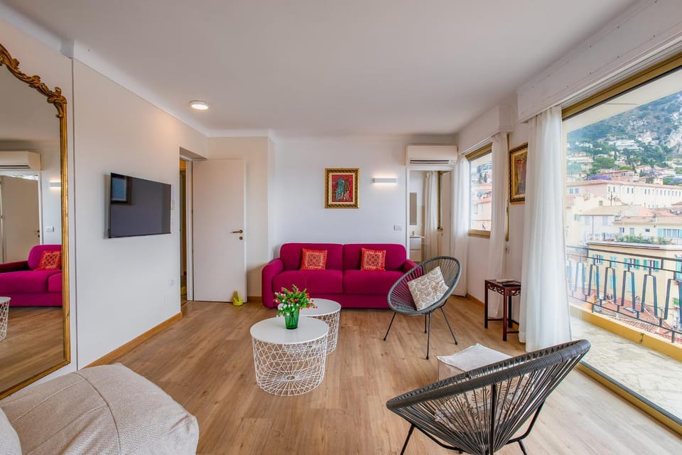 View (from property/room), Balcony/Terrace, Living room, Seating area