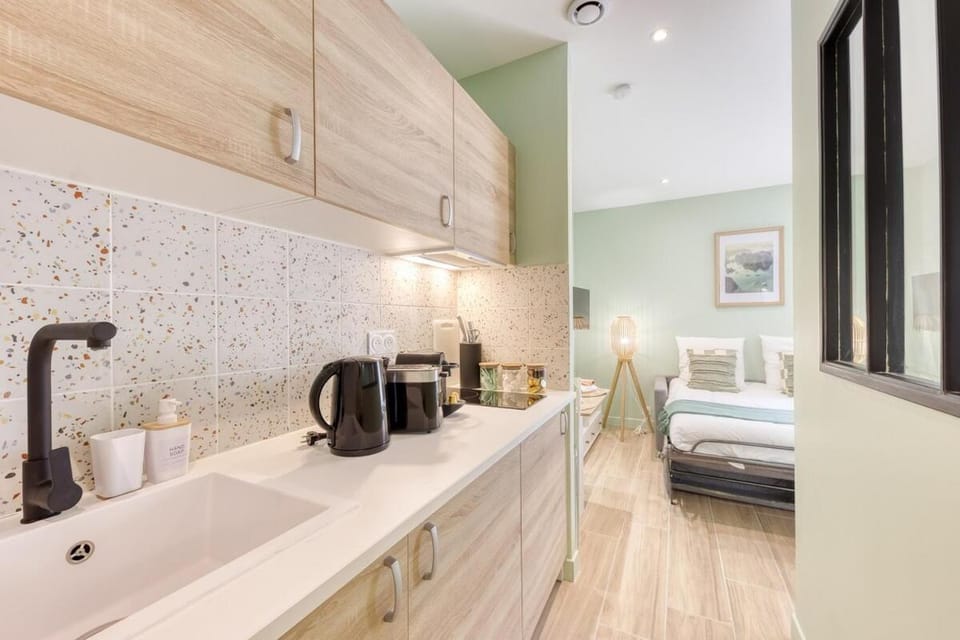 Coffee/tea facilities, Kitchen or kitchenette, internet, stove, washing machine, kitchen