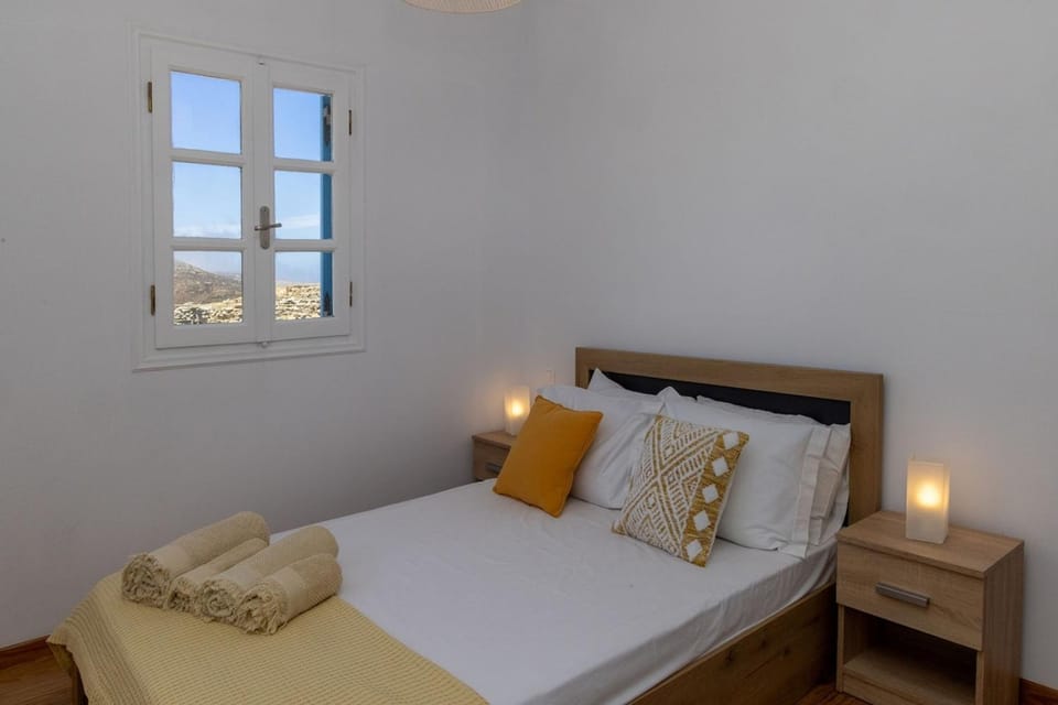 Akre Marlas Tinos House in Decentralized Administration of the Aegean
