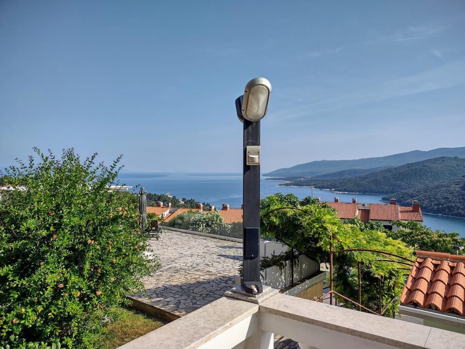 Natural landscape, Mountain view, Sea view