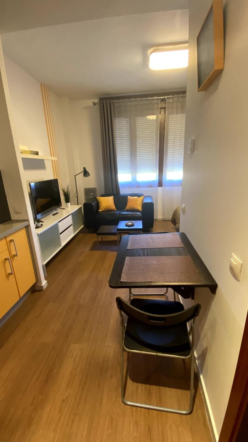 Precioso estudio con parking Apartment in Seville
