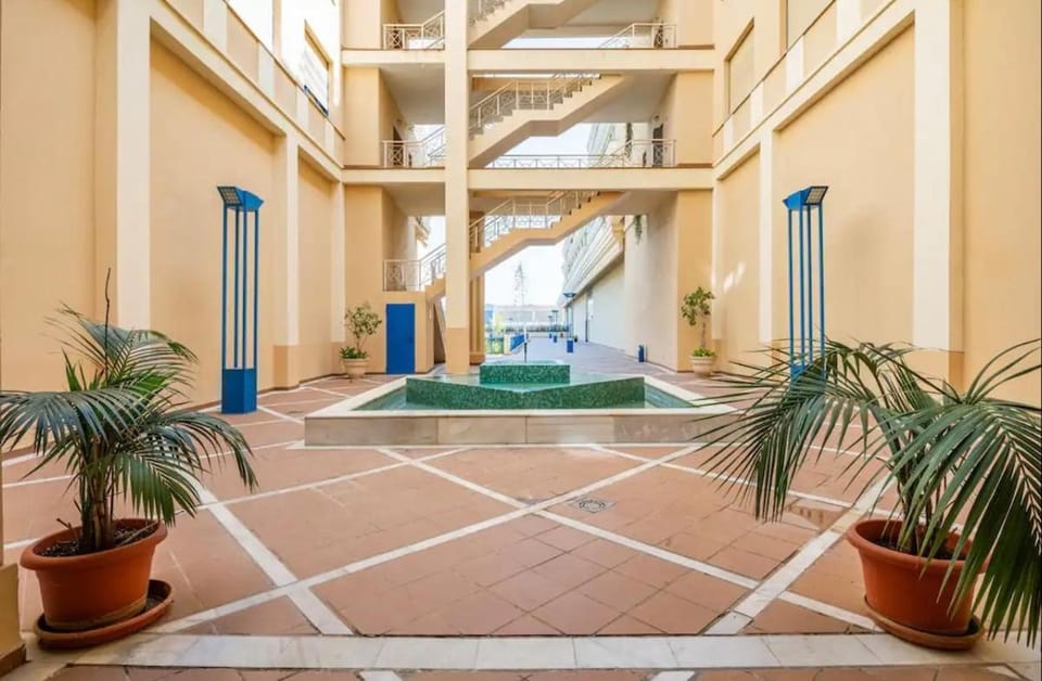 Precioso estudio con parking Apartment in Seville