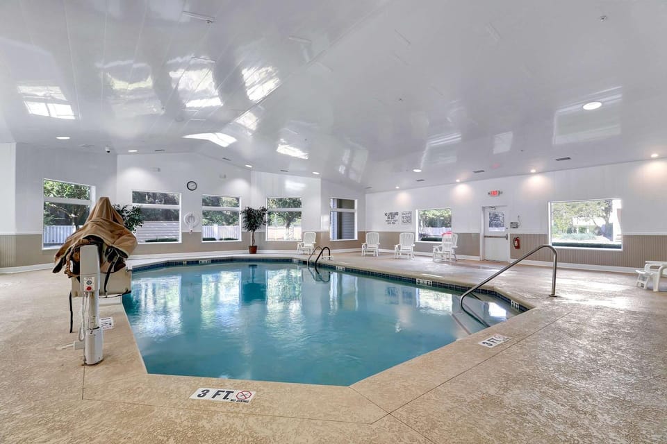 Beachside Bliss Villa with Pools & Tennis Villa in Hilton Head Island