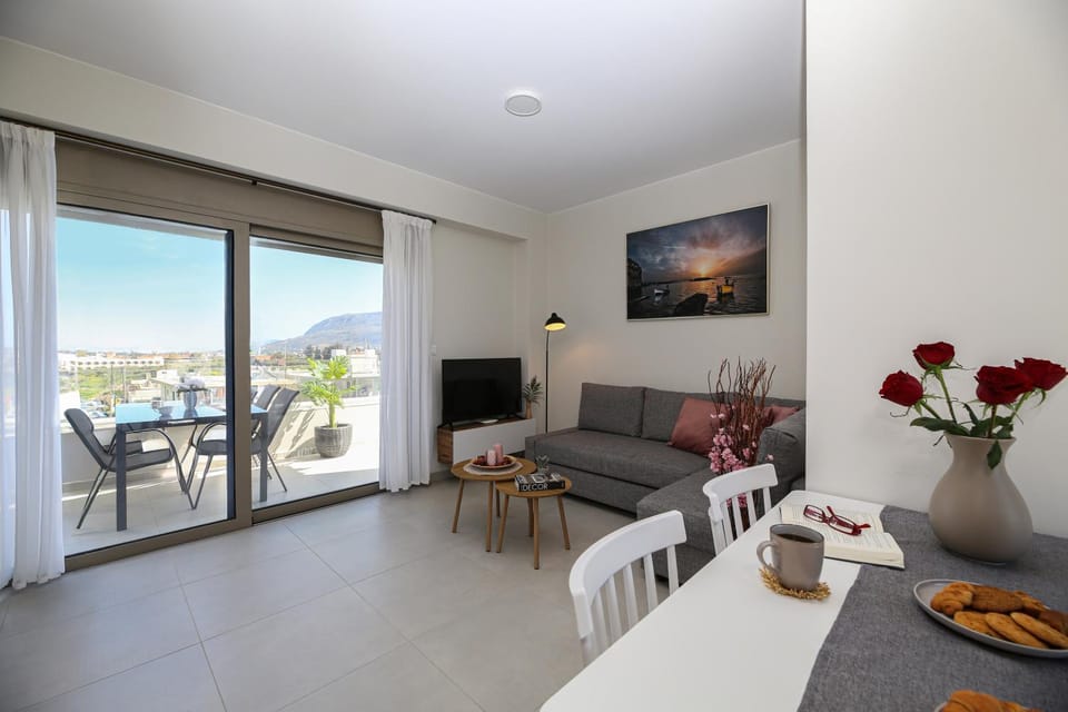 TV and multimedia, View (from property/room), Balcony/Terrace, Living room, Seating area
