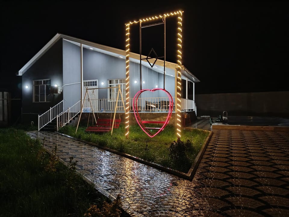 White Gray House Gabala Vandam Villa in Azerbaijan