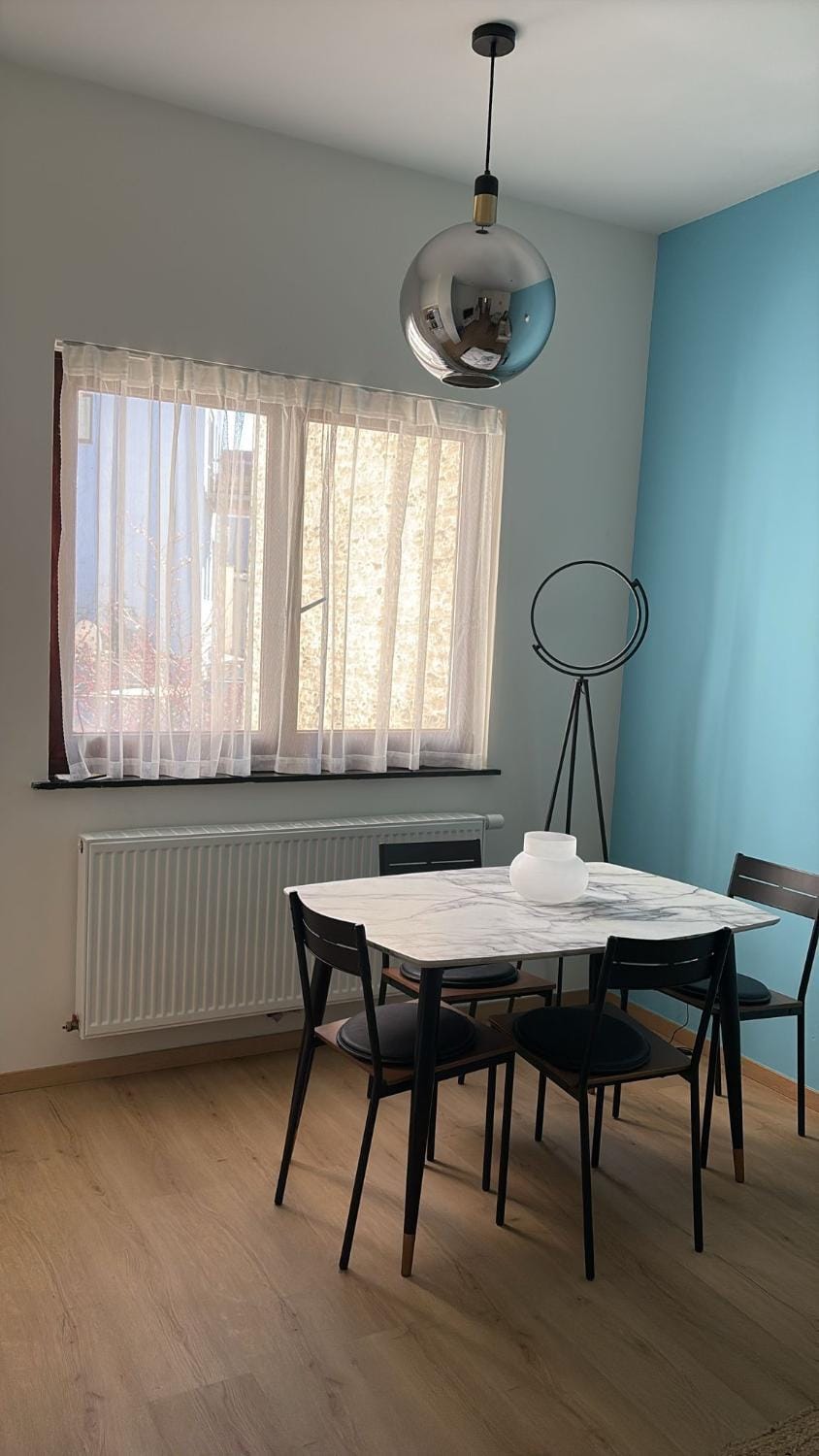 Le Goujons - New apartment near Midi Station Apartment in Brussels