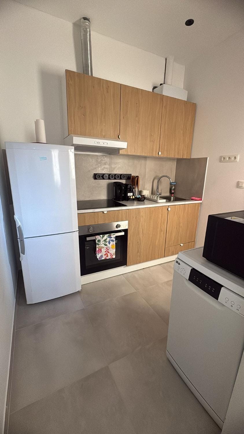 Le Goujons - New apartment near Midi Station Apartment in Brussels