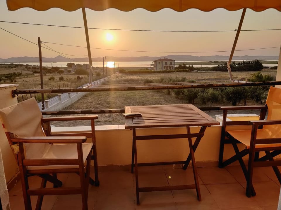 Natural landscape, Balcony/Terrace, Sea view, Sunset