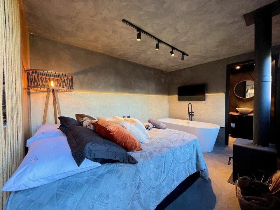 Tiny House Grindelwald | Banheira + Lareira Apartment in Gramado