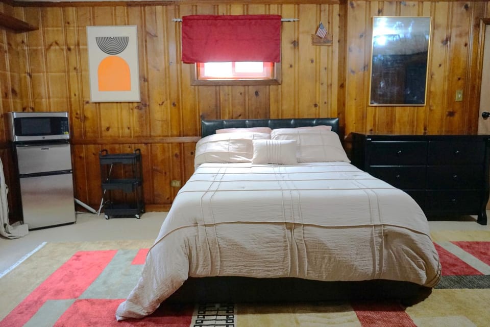 Brooklyn Boho Retreat Bed and Breakfast in East Flatbush